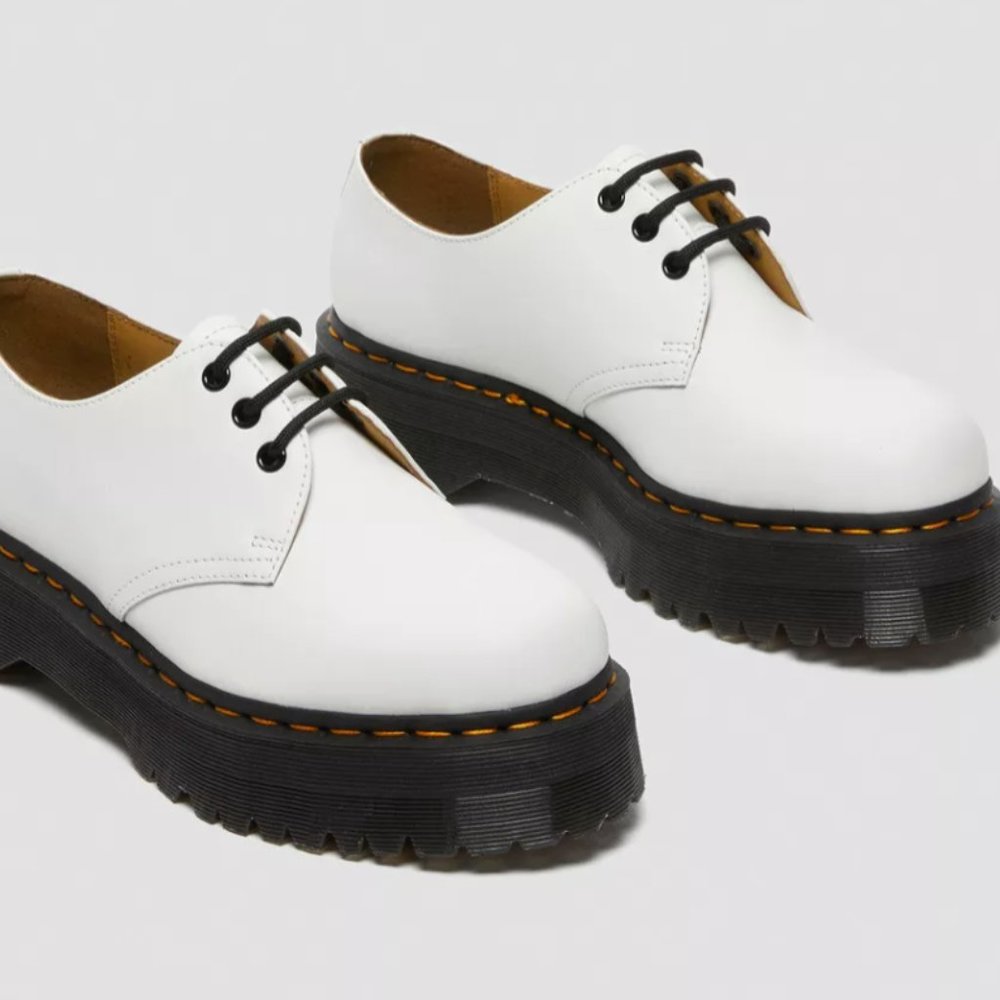 DR. DOC MARTENS 1461 SMOOTH LEATHER PLATFORM SHOES NIB 26492100